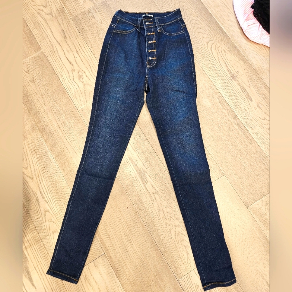 Fashion Nova - High-waisted Button-UP Skinny Jeans